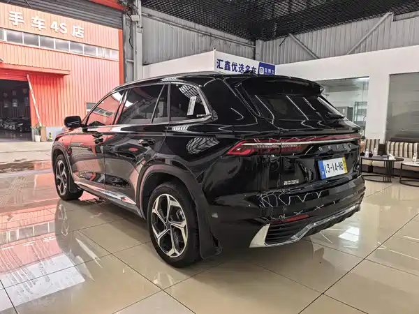 Geely Xingyue L 2024