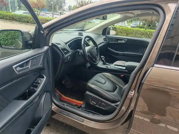 Ford Edge 2015