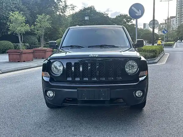 Jeep Freelancer 2014