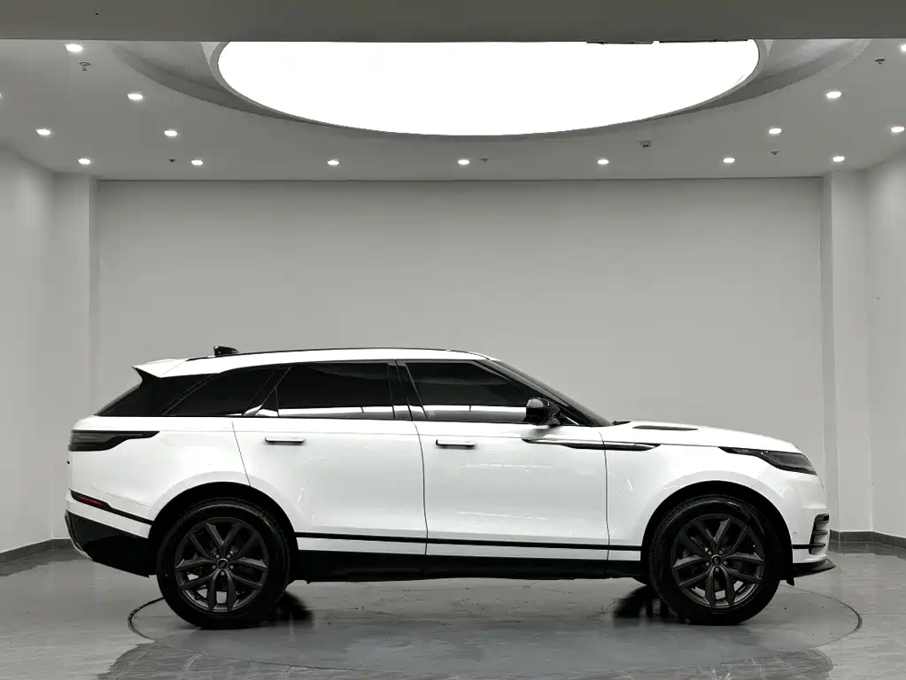 Land Rover Range Rover Velar 2024 — фото 4