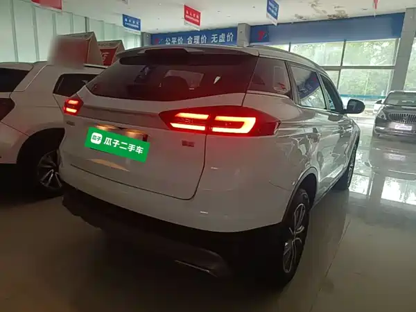 Geely Boyue 2021