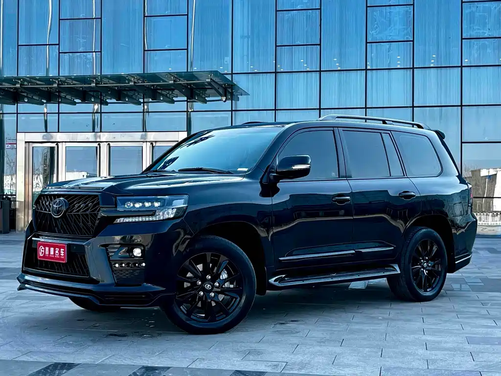 Toyota Land Cruiser 2020 — фото 1