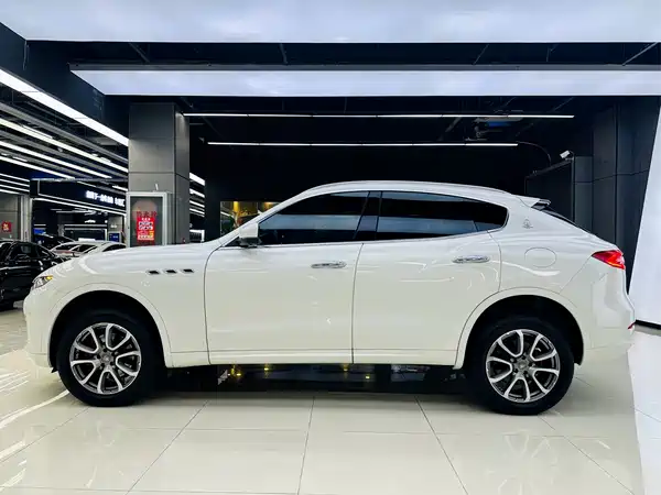 Maserati Levante 2017