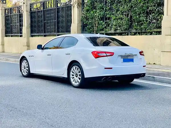 Maserati Ghibli 2015