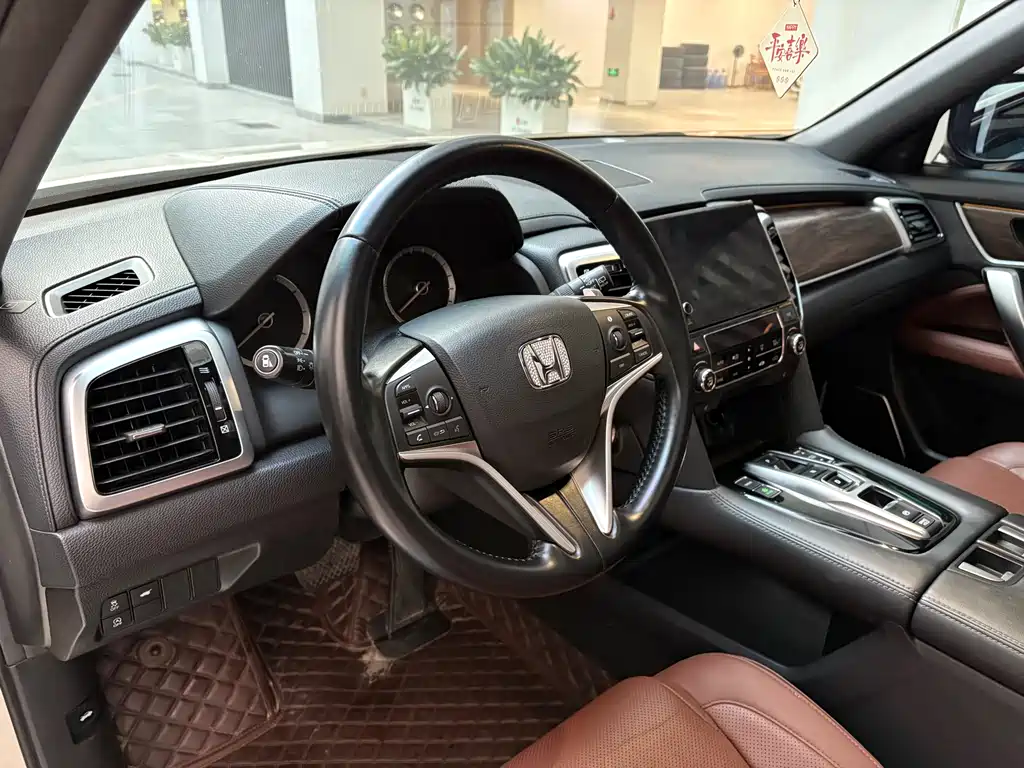 Honda UR-V 2017 — фото 7