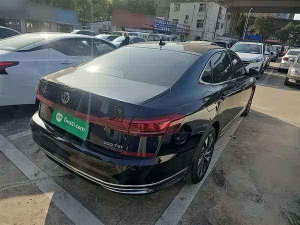 Volkswagen Passat 2023
