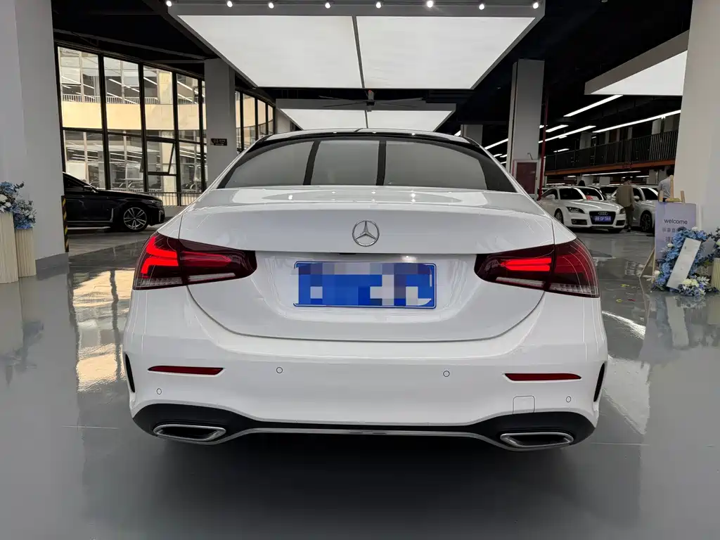 Mercedes-Benz A-Class 2022 — фото 14