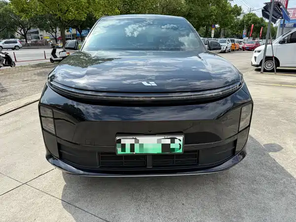 Li Auto L6 2024