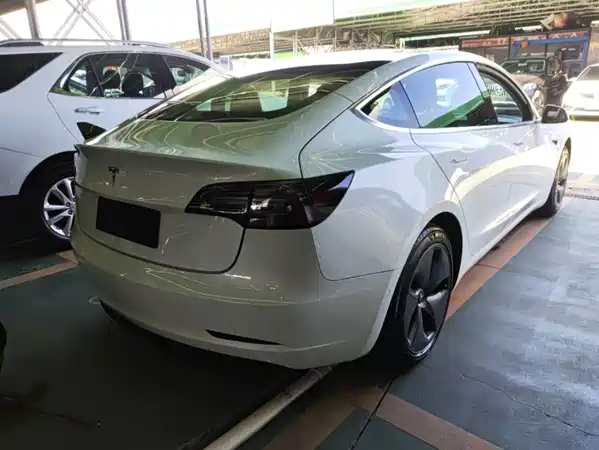 Tesla Model 3 2019