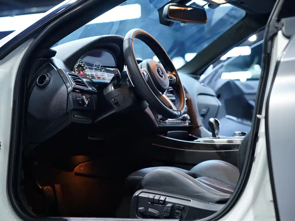 BMW M6 2015 — фото 17
