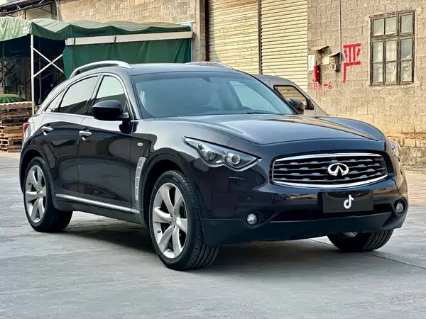 Infiniti FX 2010