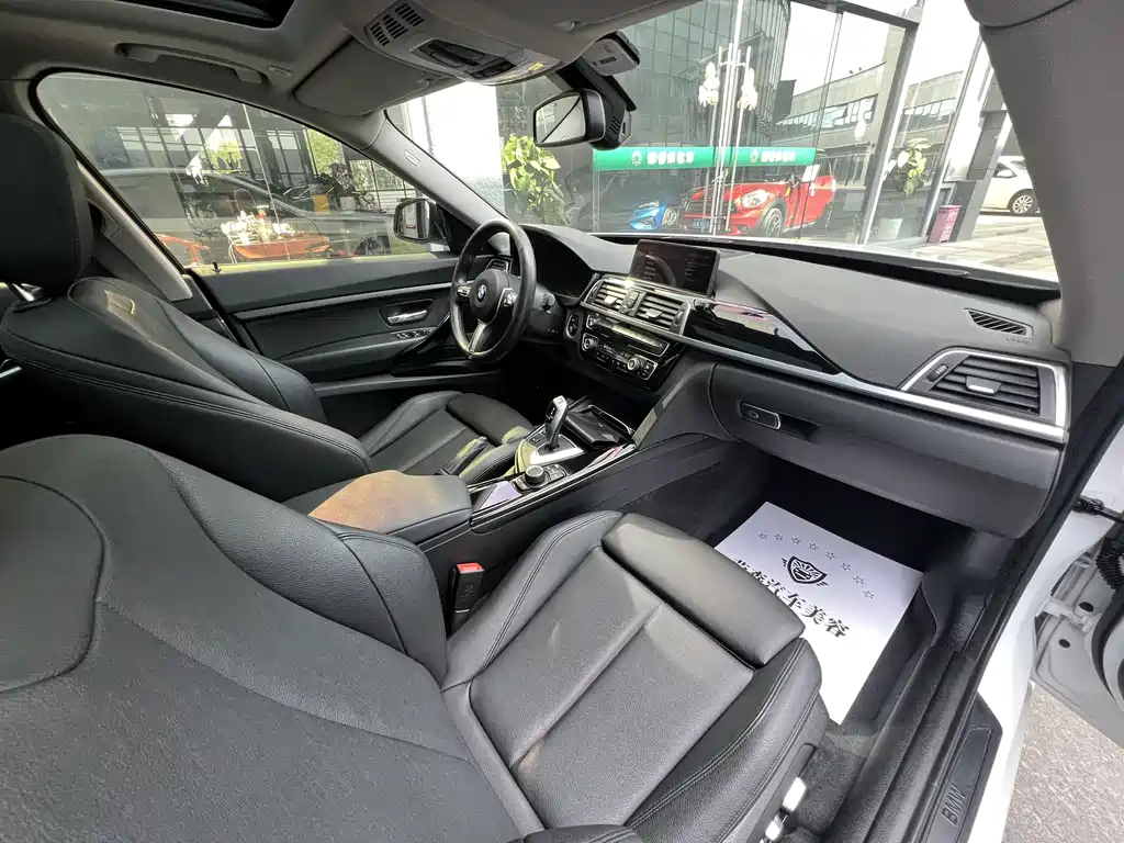 BMW 3 Series GT 2018 — фото 14