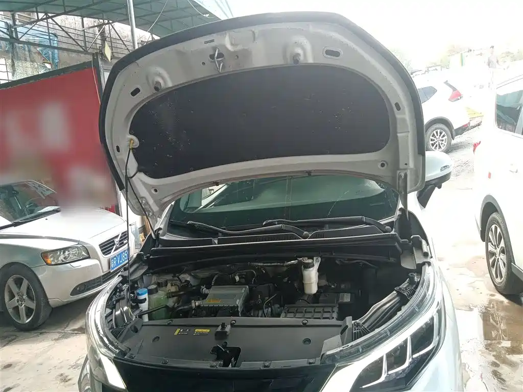 GAC Motor Trumpchi M6 2023 — фото 16