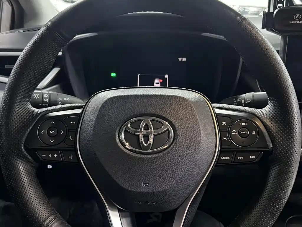 Toyota Corolla 2022 — фото 23