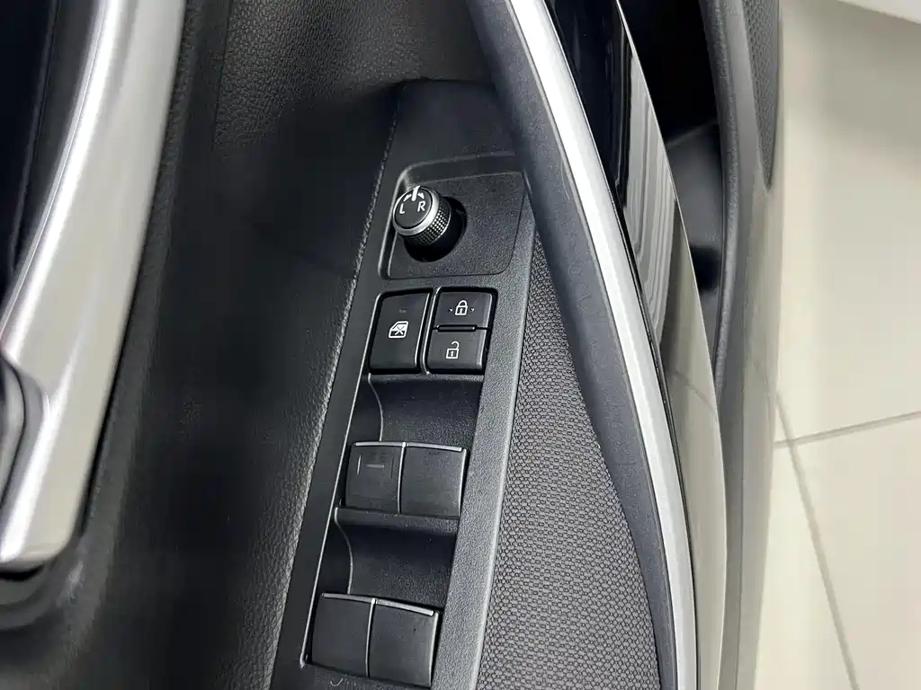 Toyota Corolla 2022 — фото 18