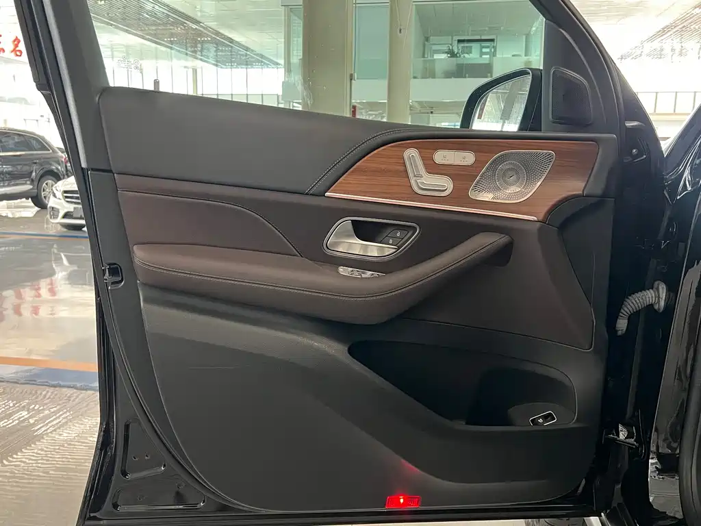 Mercedes-Benz GLS 2022 — фото 9