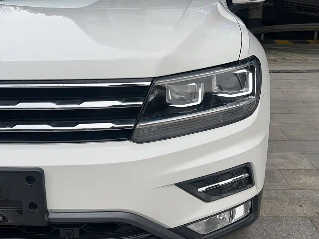 Volkswagen Tiguan L 2019 — фото 19