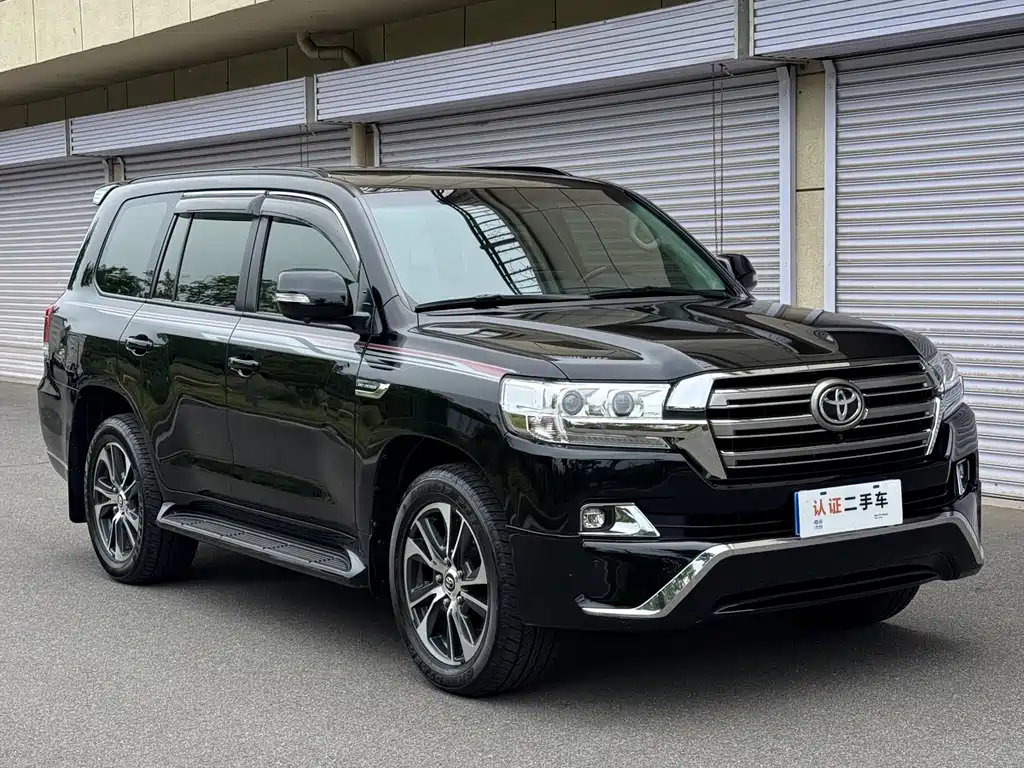 Toyota Land Cruiser 2020 — фото 3