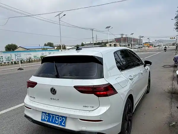 Volkswagen Golf 2023