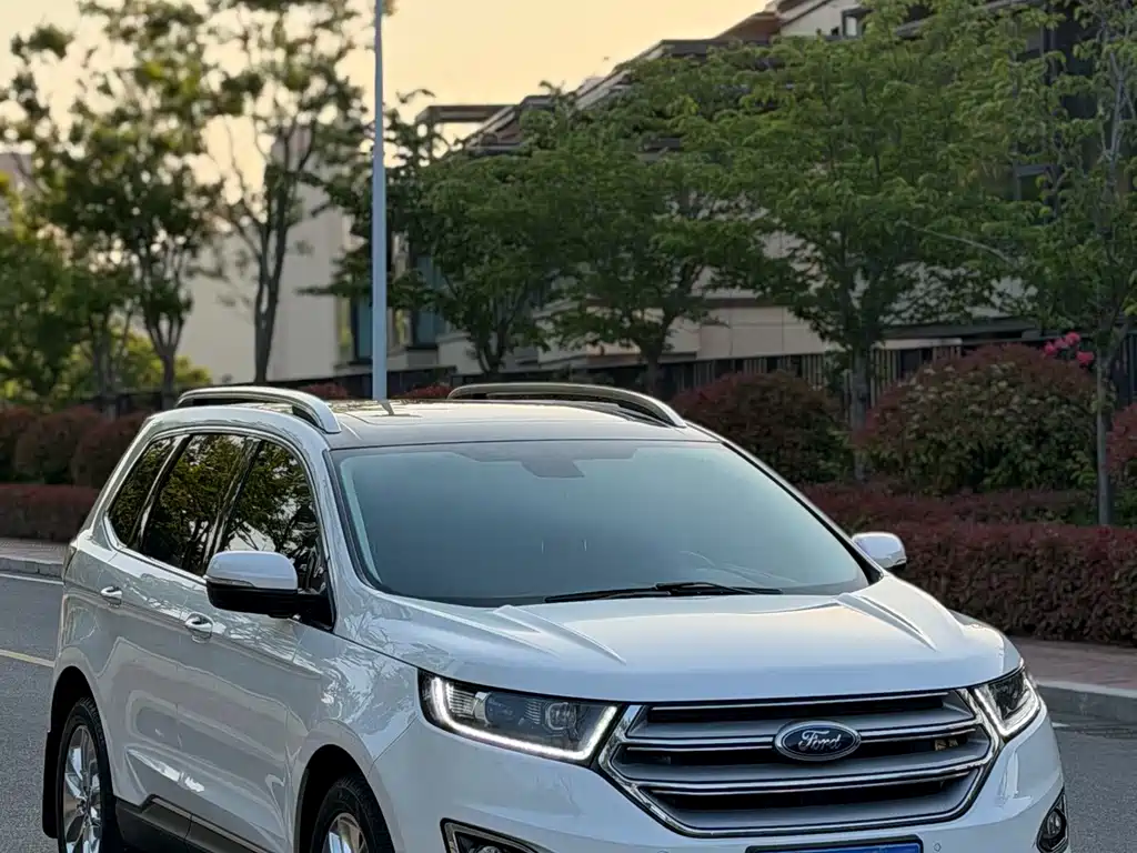 Ford Edge 2017 — фото 3