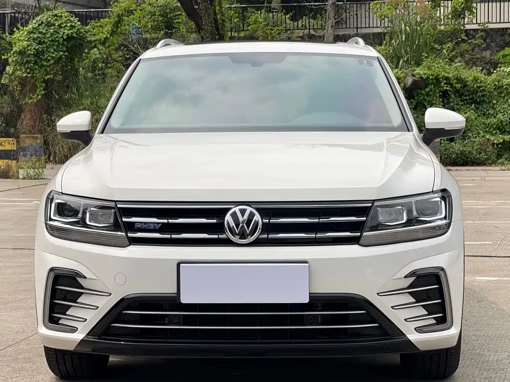 Volkswagen Tiguan L PHEV 2021 — фото 2