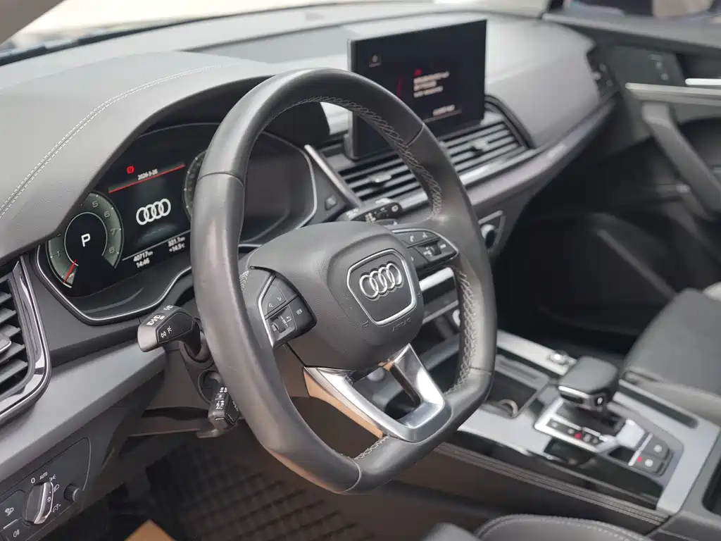 Audi Q5L 2022 — фото 20