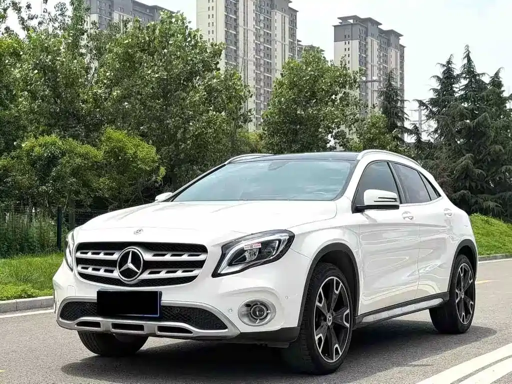Mercedes-Benz GLA 2017 — фото 1