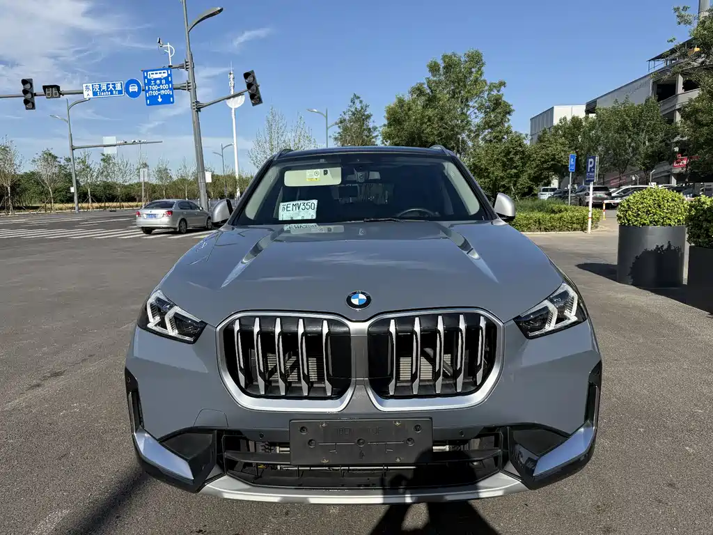BMW X1 2023 — фото 1