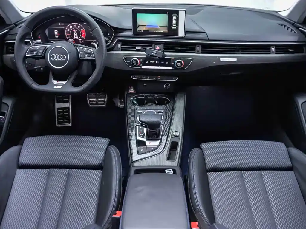 Audi A4L 2018 — фото 6