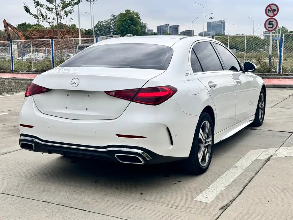 Mercedes-Benz C-Class 2022 — фото 4