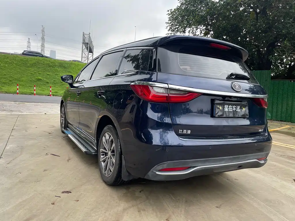 BYD MAX 2019 — фото 13