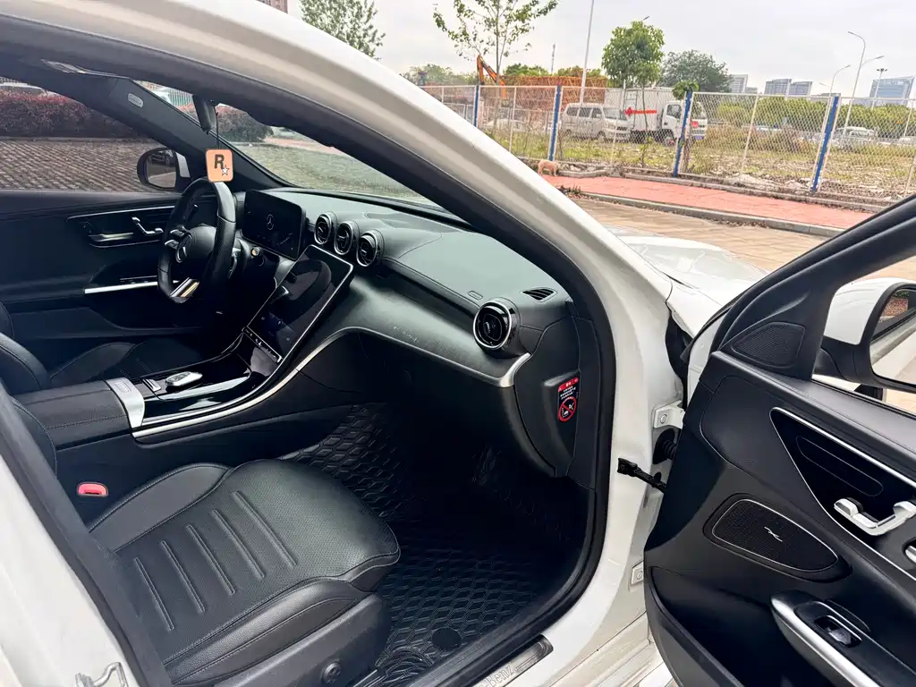 Mercedes-Benz C-Class 2022 — фото 11
