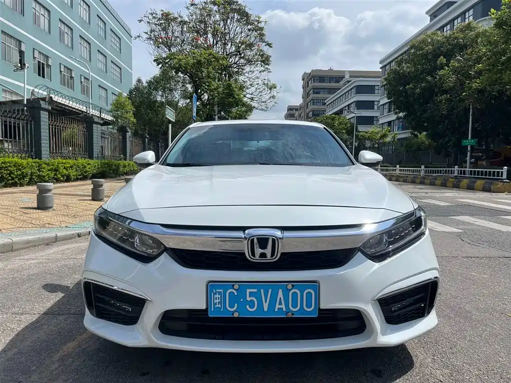Honda Inspire 2019 — фото 2