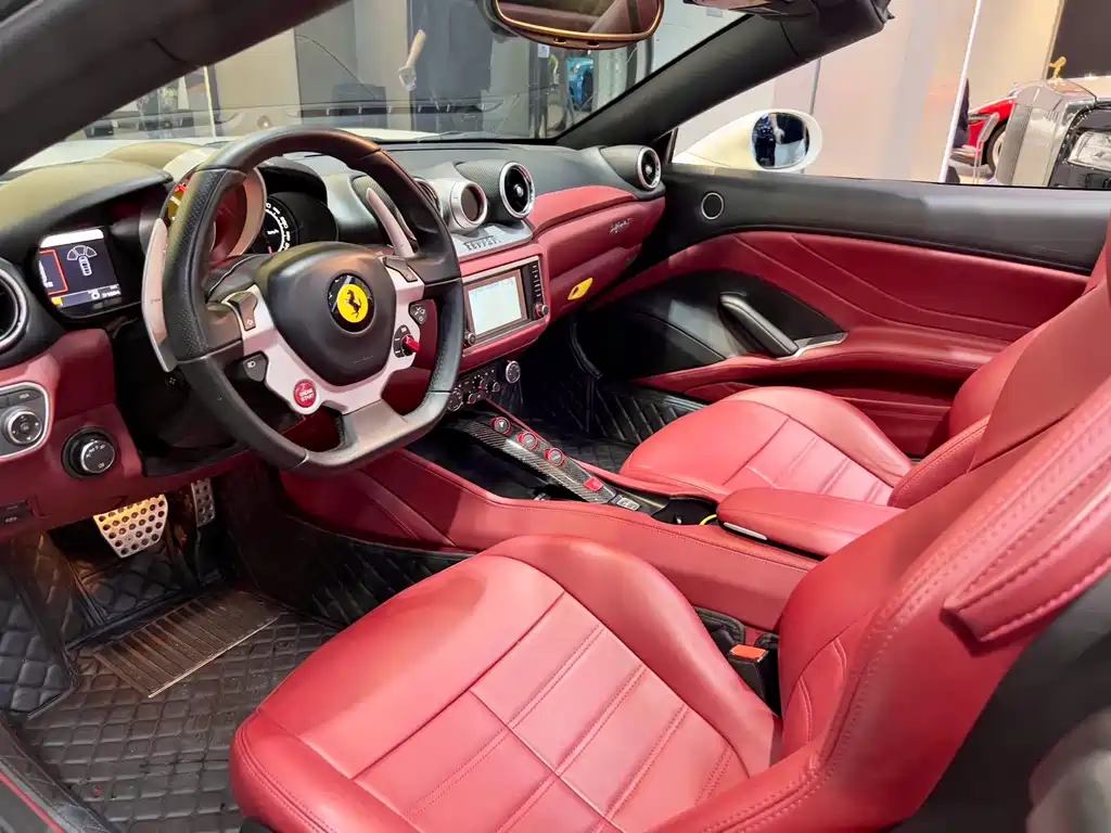 Ferrari California T 2015 — фото 8