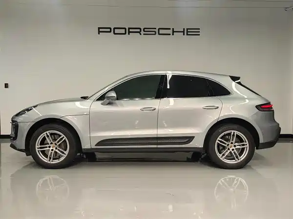 Porsche Macan 2023