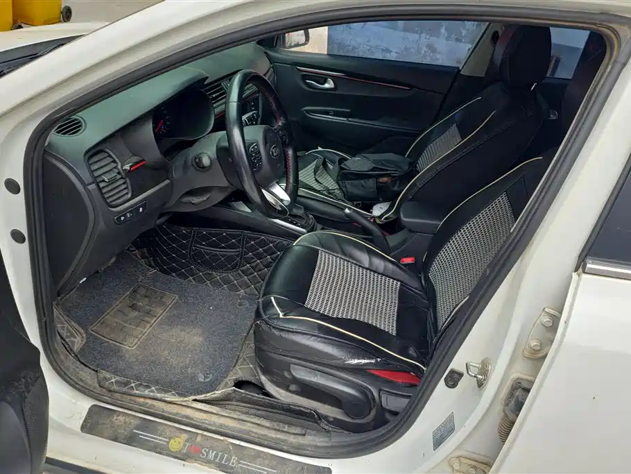 Kia KX Cross 2019 — фото 9