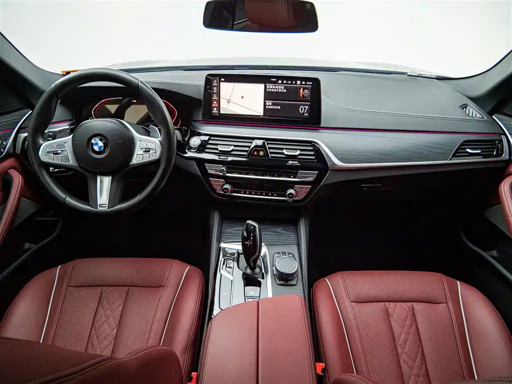 BMW 5 Series 2023 — фото 27