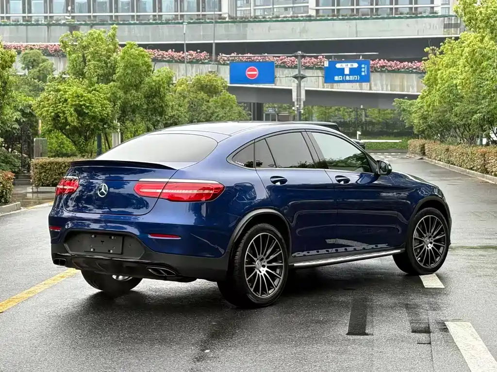 Mercedes-Benz GLC Coupe AMG 2019 — фото 5