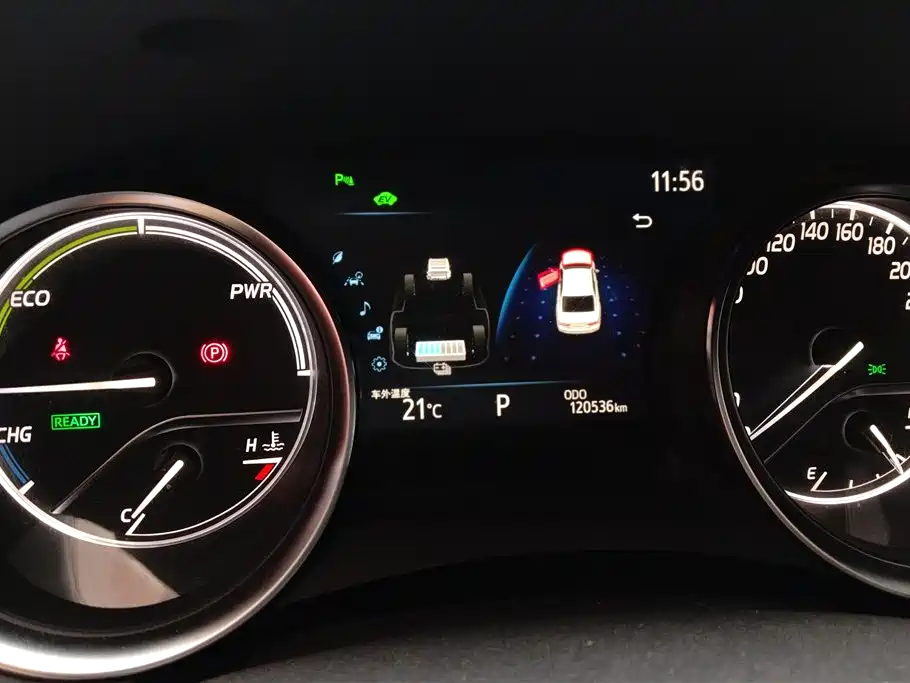 Toyota Camry 2021 — фото 14