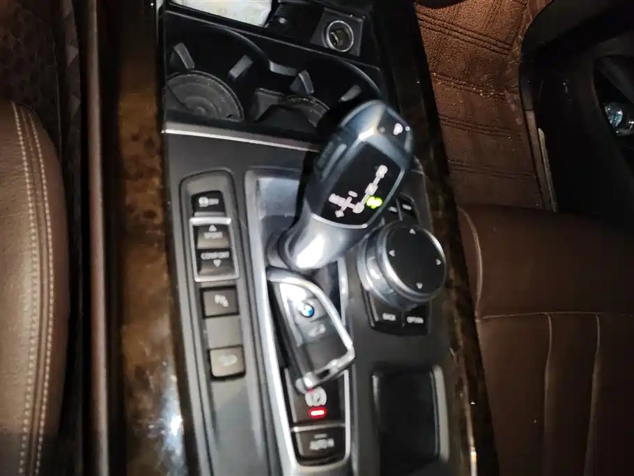 BMW X5 2017 — фото 16