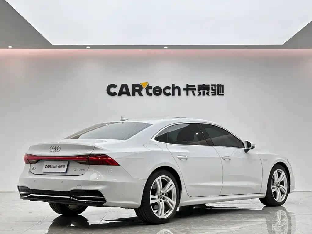 Audi A7L 2023 — фото 5