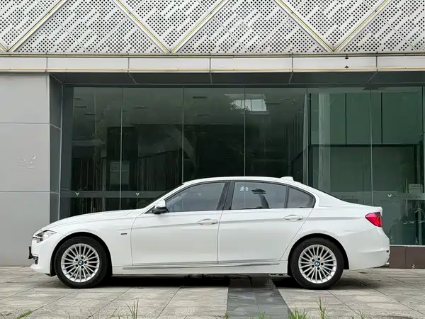 BMW 3 Series 2015