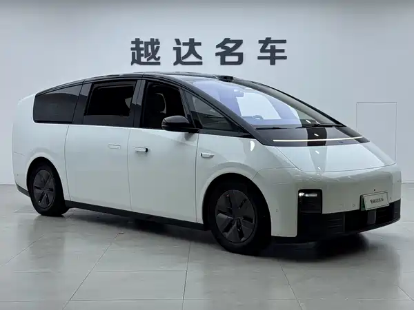 Li Auto MEGA 2025