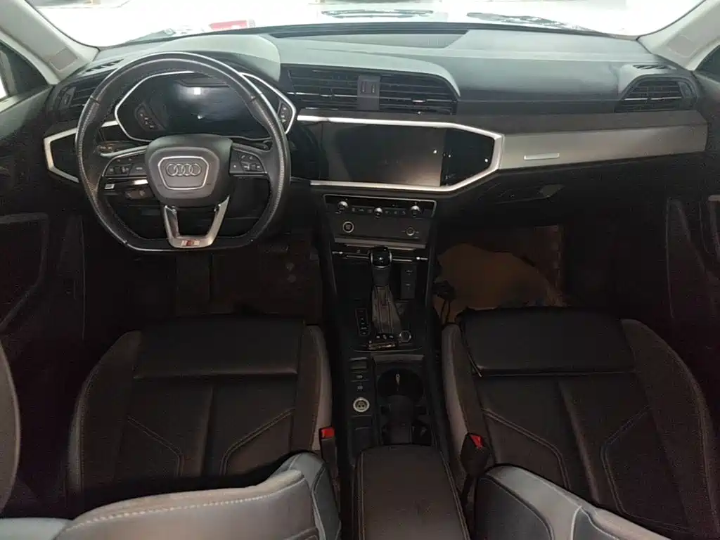 Audi Q3 Sportback 2022 — фото 10