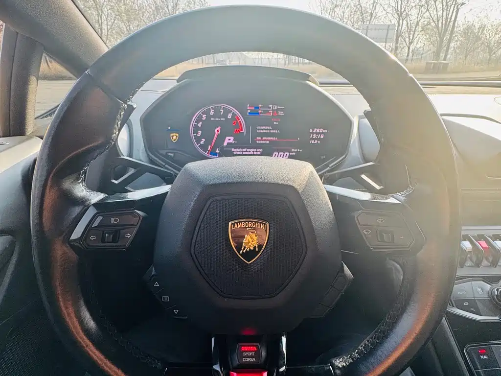 Lamborghini Huracan 2017 — фото 12