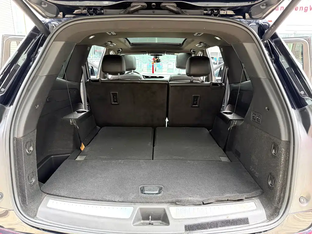 Cadillac XT6 2023 — фото 16
