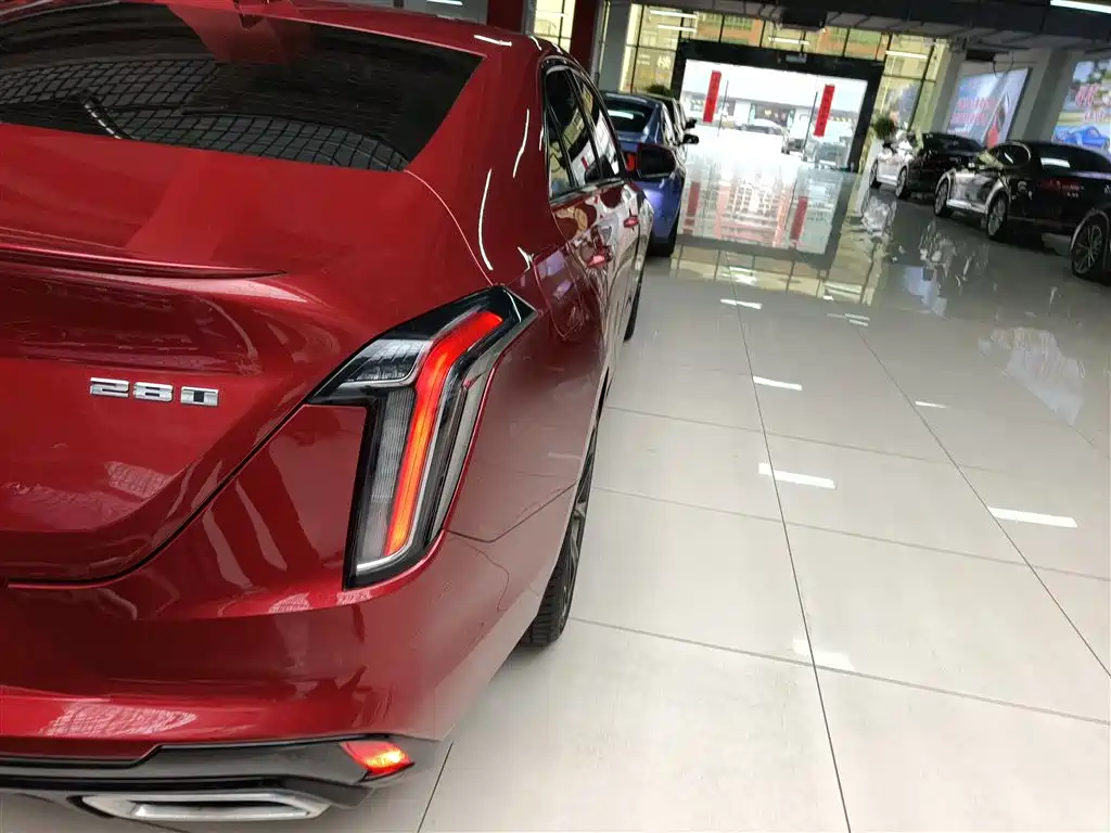 Cadillac CT4 2020 — фото 24