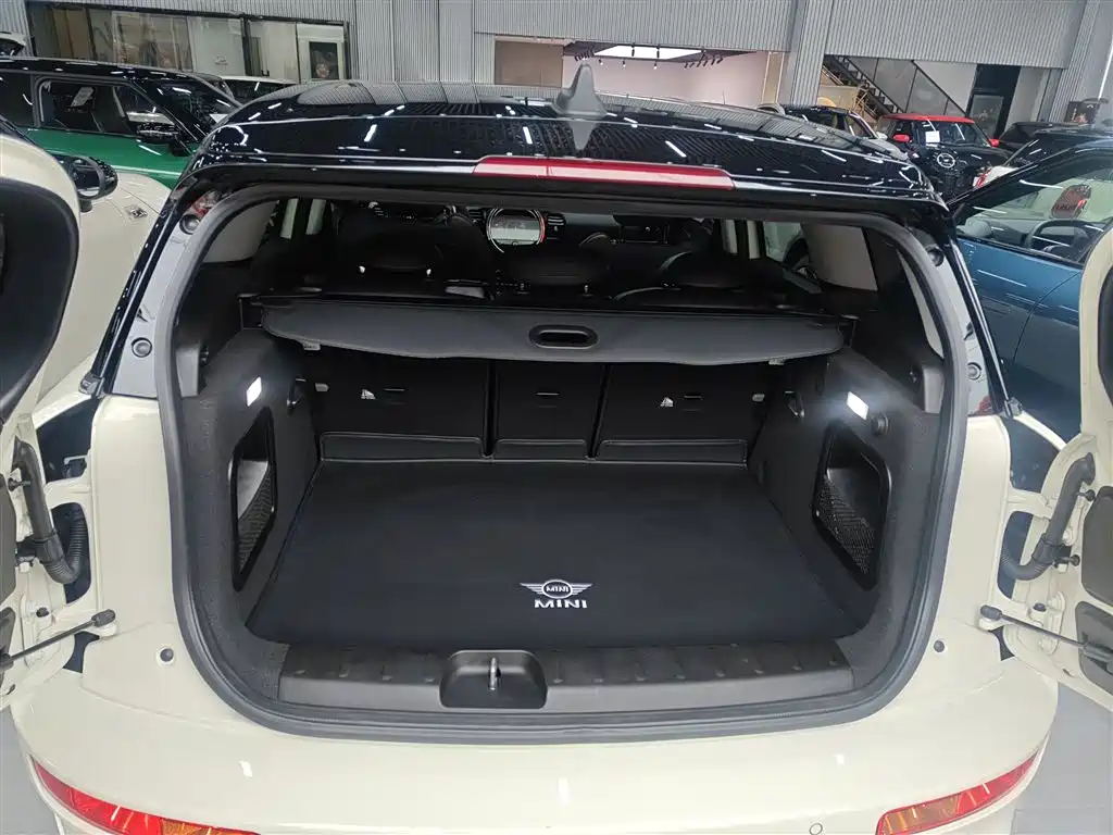 MINI Clubman 2022 — фото 19