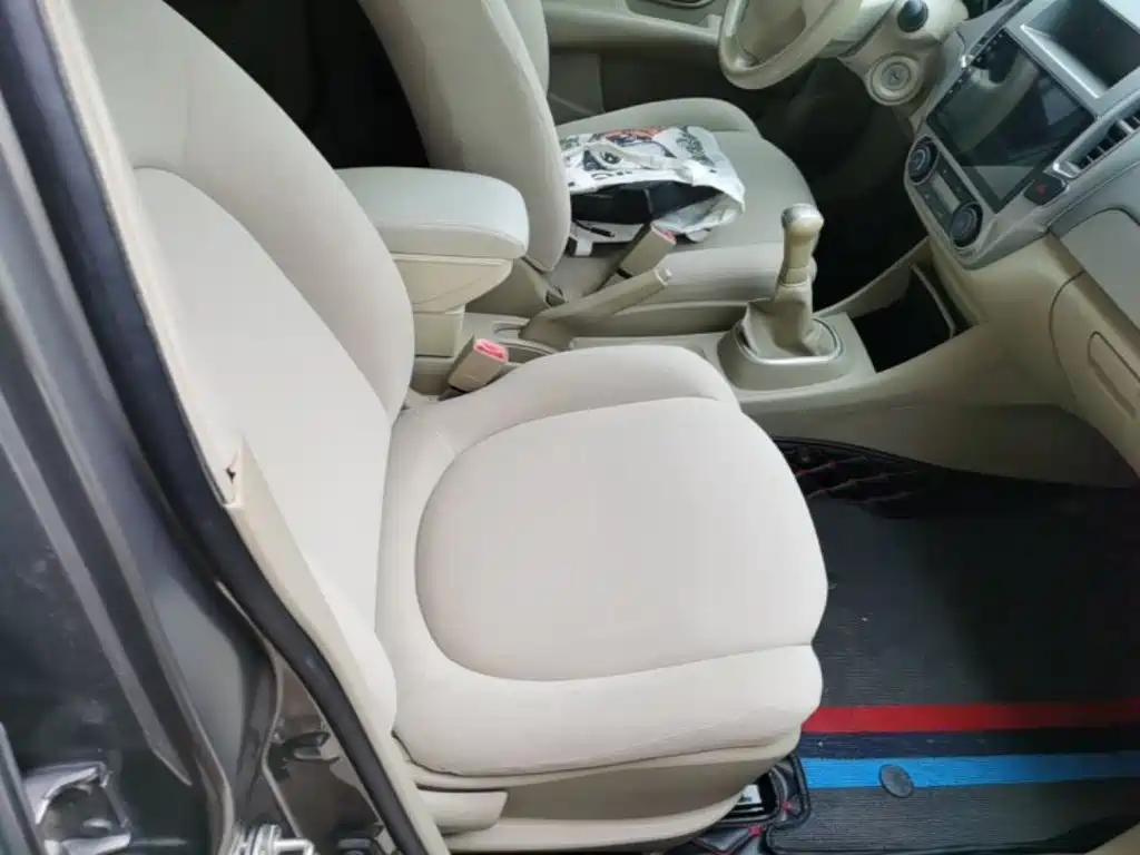 Nissan Sylphy 2018 — фото 25