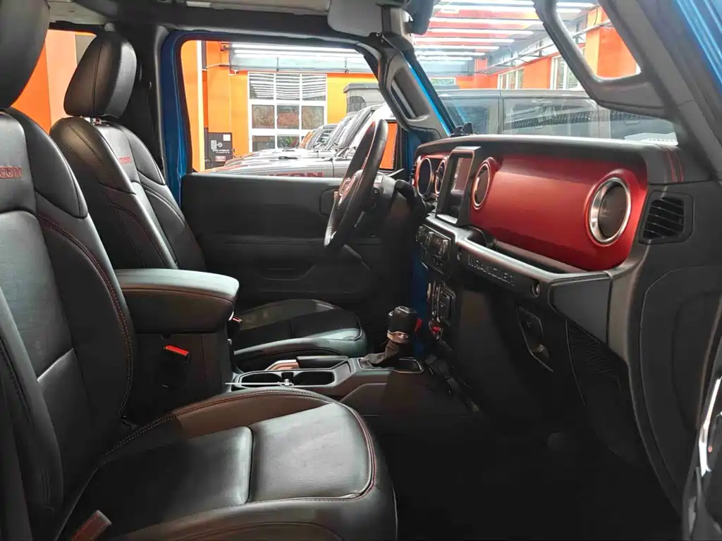 Jeep Wrangler 2024 — фото 12